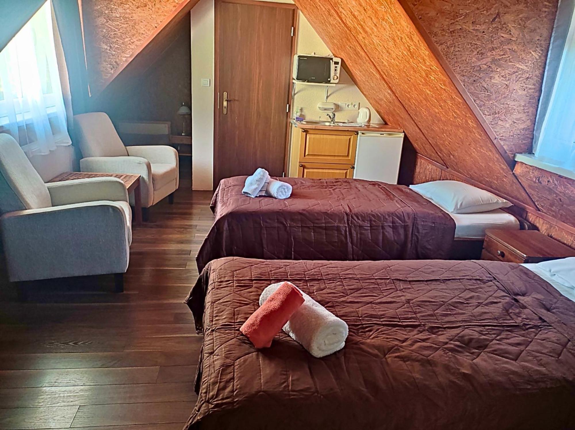 Spa & Pool Apartments Prestige Villa Ivica Marianka Bagian luar foto