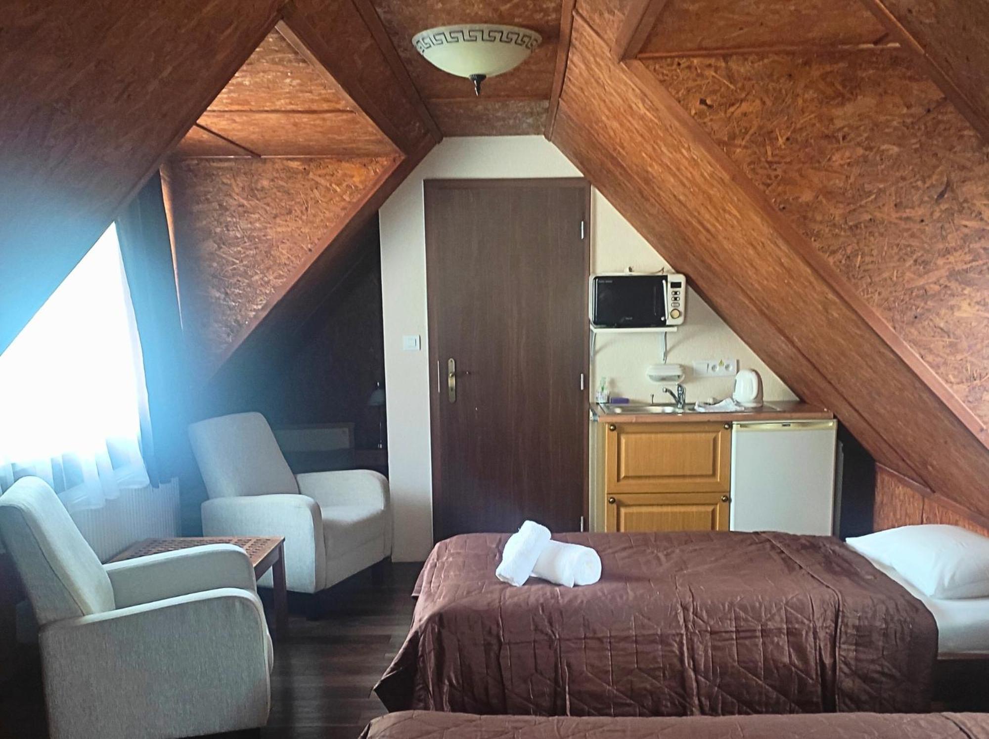 Spa & Pool Apartments Prestige Villa Ivica Marianka Bagian luar foto