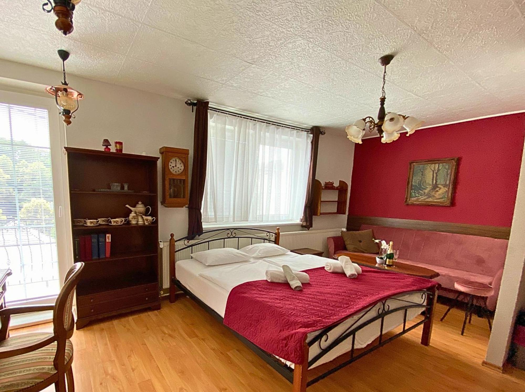 Spa & Pool Apartments Prestige Villa Ivica Marianka Bagian luar foto