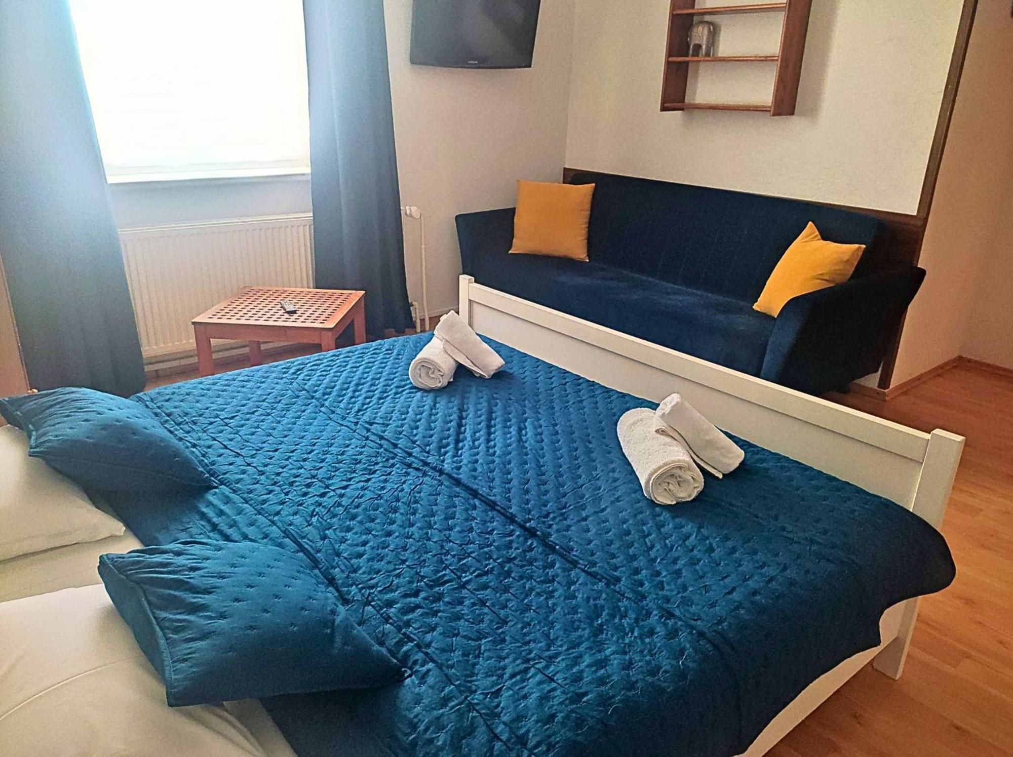 Spa & Pool Apartments Prestige Villa Ivica Marianka Bagian luar foto